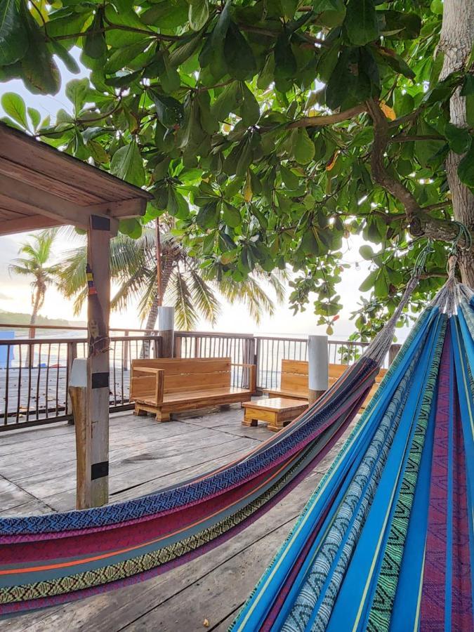El Almendron Beach Hostel Guachaca Esterno foto