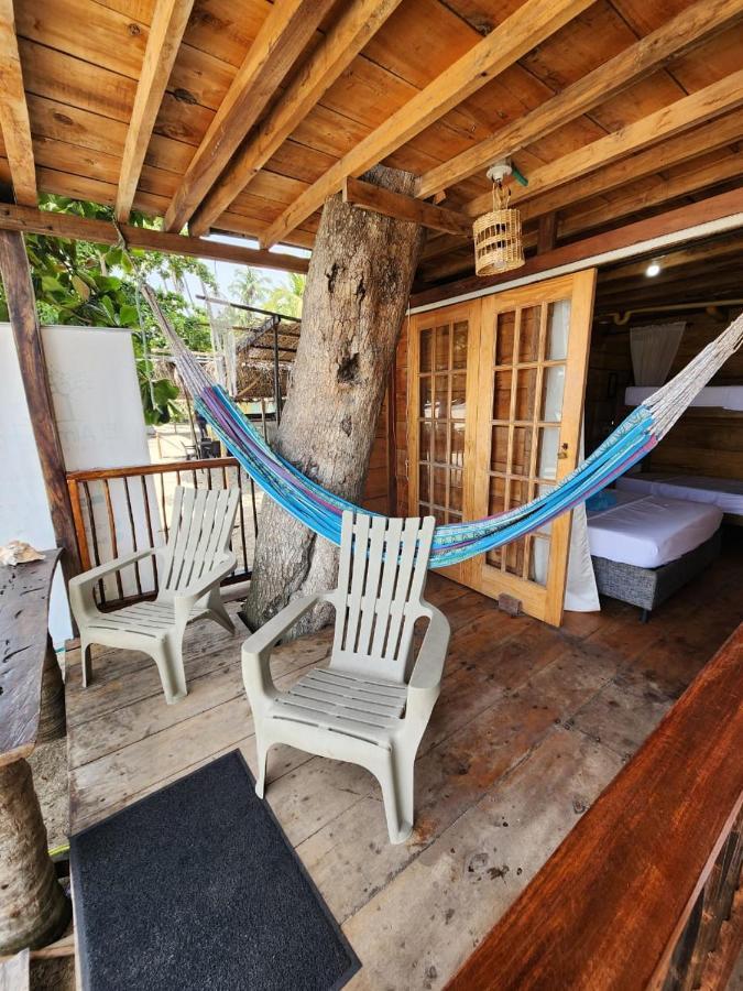 El Almendron Beach Hostel Guachaca Esterno foto