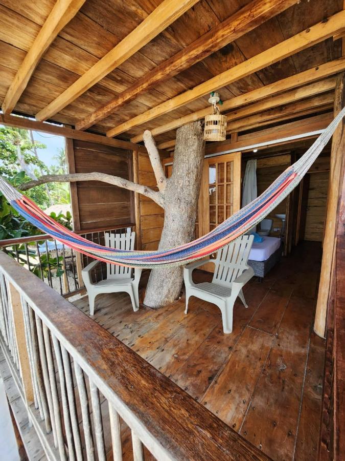El Almendron Beach Hostel Guachaca Esterno foto